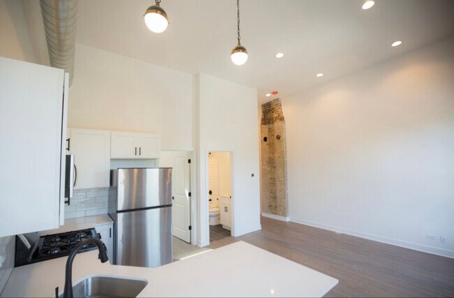 Foto del edificio - 417 W North Ave