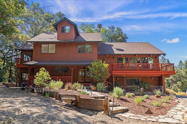 Foto del edificio - 17337 Debbie Rd
