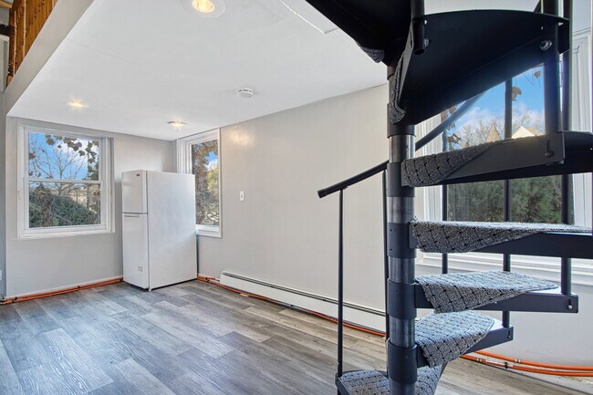 Studio Living Space - 2779 Main St