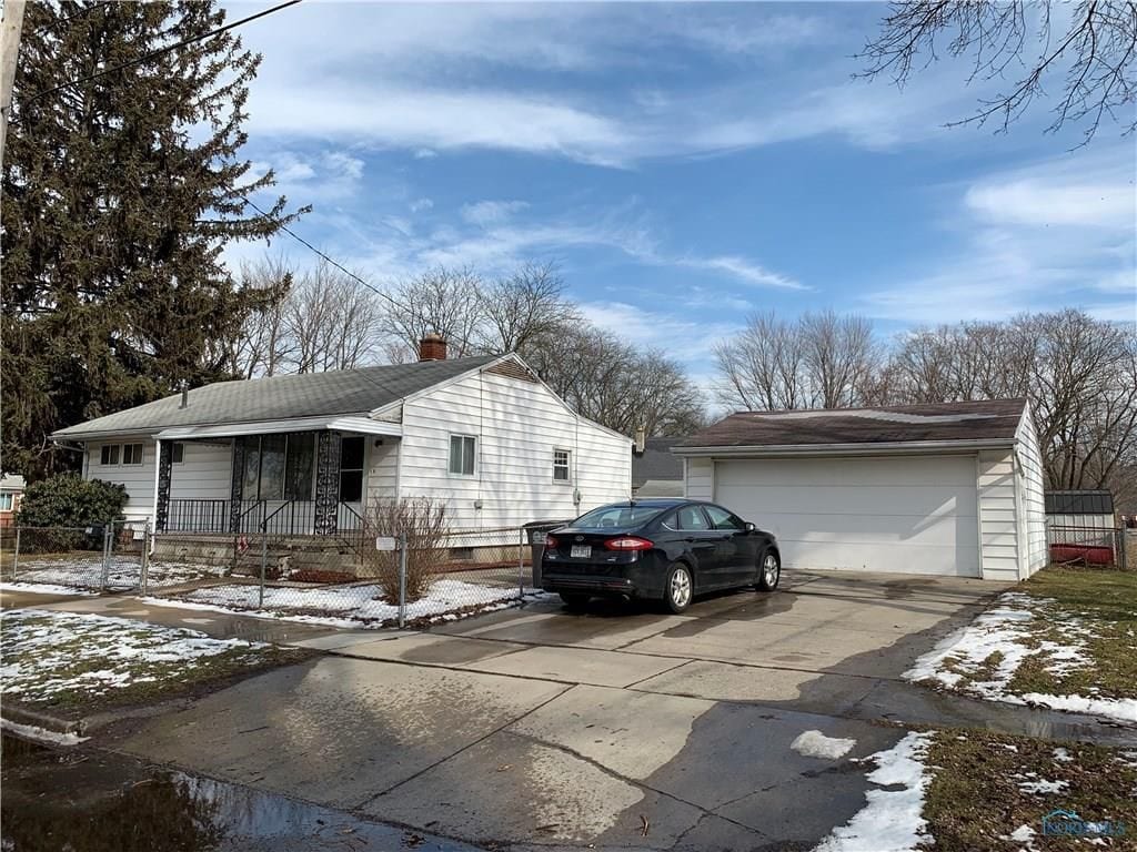 Primary Photo - 2251 Airline Ave