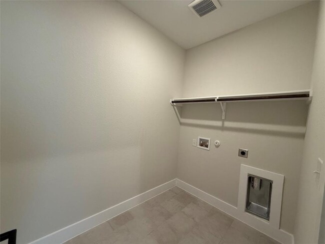 Building Photo - 158 Ginger St