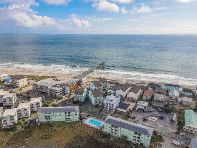 Building Photo - 1709 Canal Dr