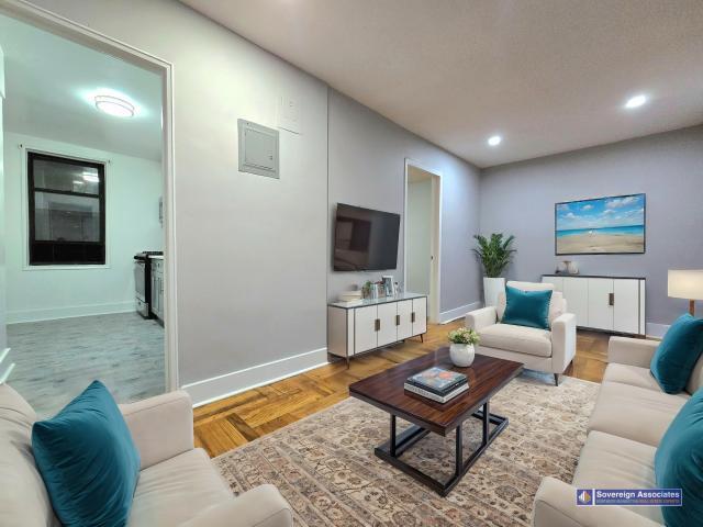 Building Photo - 1 bedroom in YONKERS NY 10705