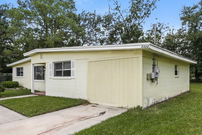 Foto del edificio - 5322 Boilard Dr