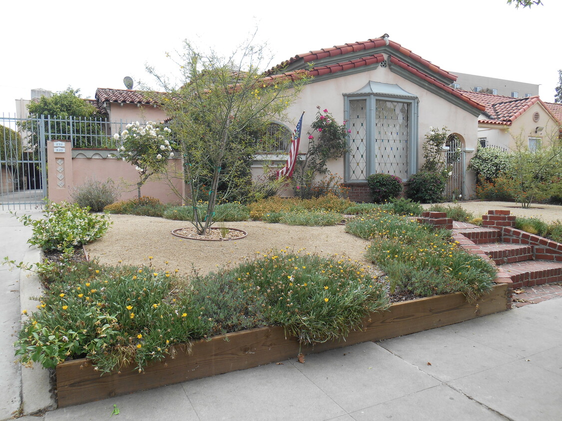 1930's Spanish with native landscaping - 538 N Detroit St
