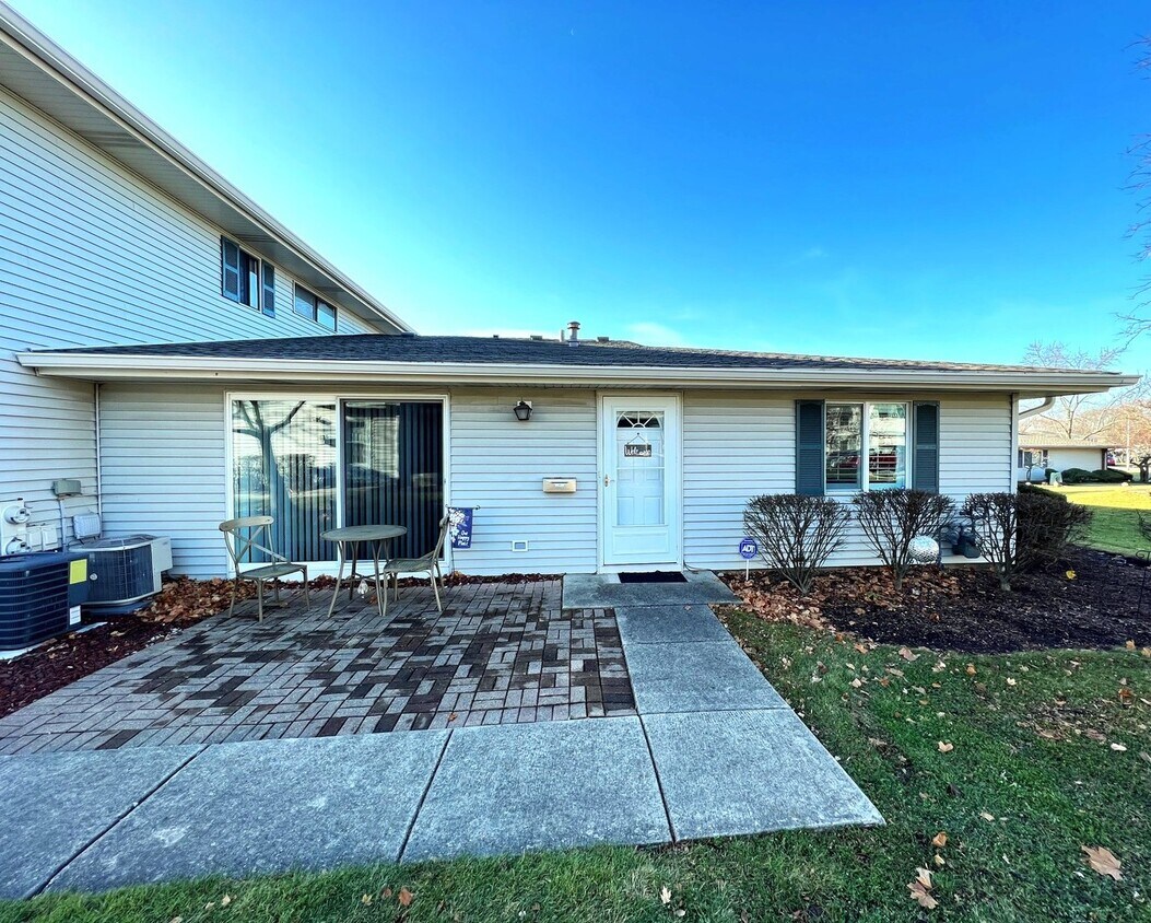 Foto principal - 304 Whidah Ct