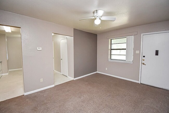 Building Photo - 138 Sandpiper Cir