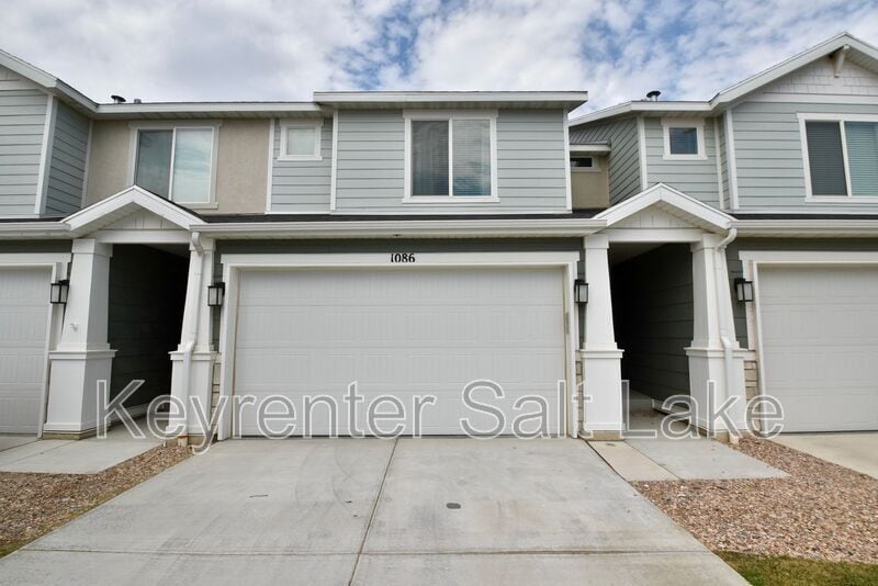 Foto principal - 1086 E Pilot St