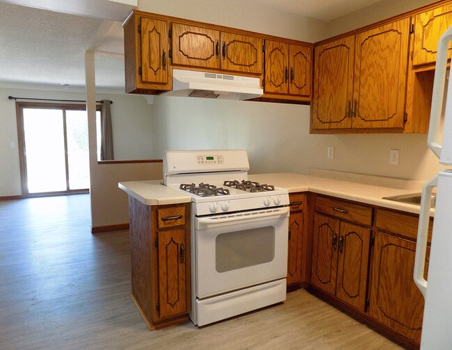 Building Photo - 159 Riverview Dr