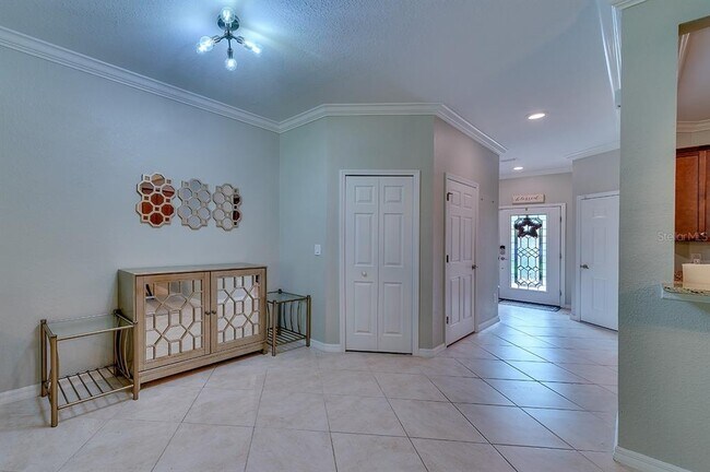 Foto del edificio - 7275 Ketch Pl