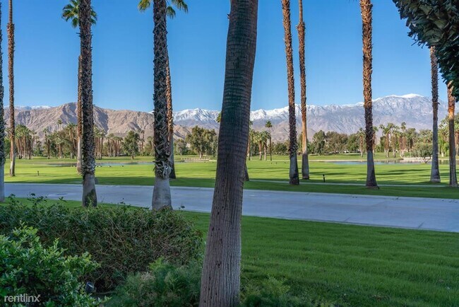 Building Photo - 2 br, 2 bath Condo - 899 Desert Island Dr