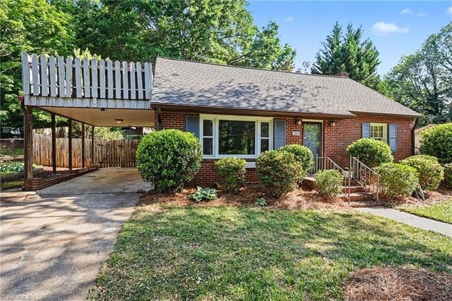 Foto del edificio - 1249 Wedgewood Dr
