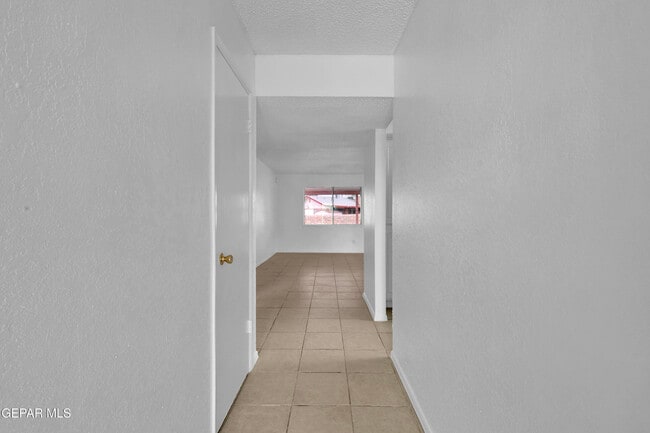 Building Photo - 1529 Babe Hiskey Ln