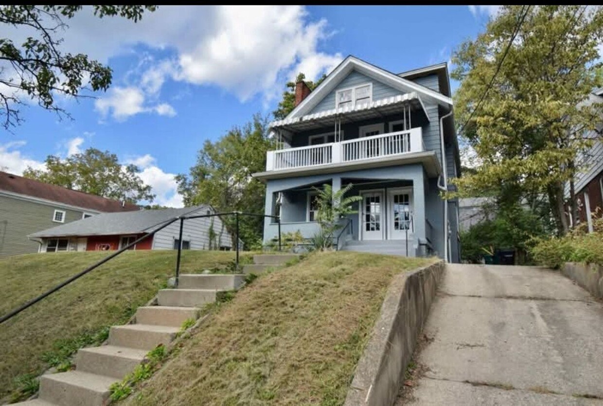 Primary Photo - 6306 Chandler St
