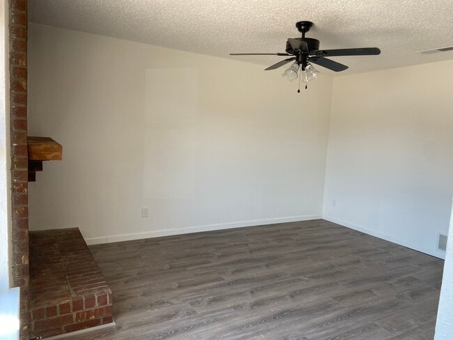 Photo - 219 Meadow Ct Townhome