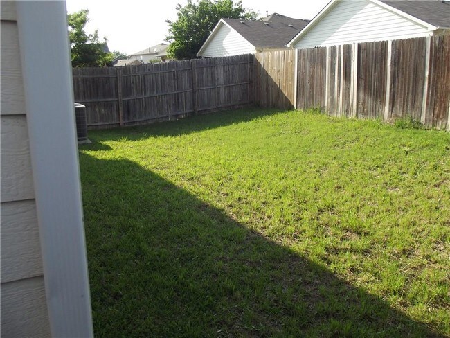 Foto del edificio - 5809 Melanie Dr