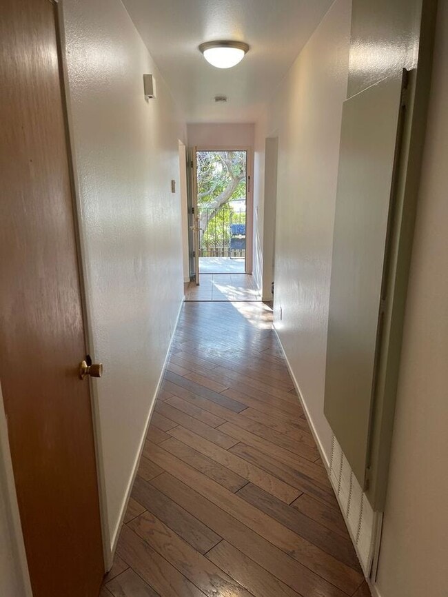 Building Photo - Great 3 bedroom 2 bath home in Fremont