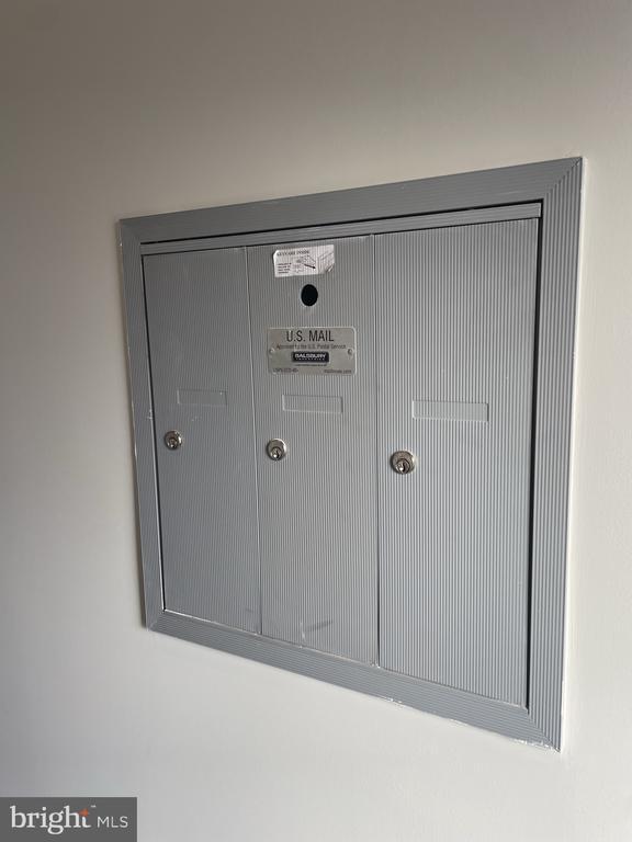 Building Photo - 3404 Eastern Ave