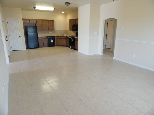 Building Photo - 1700Tru