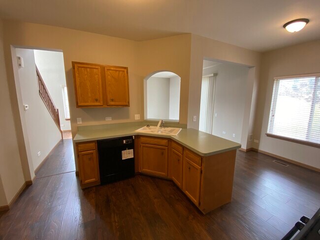 Building Photo - 826 Coronado Ct