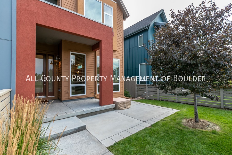 Primary Photo - Luxury Louisville North End Townhome