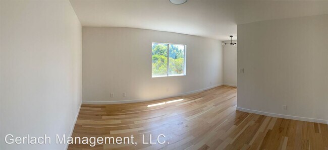Foto del edificio - 921 W 21st St