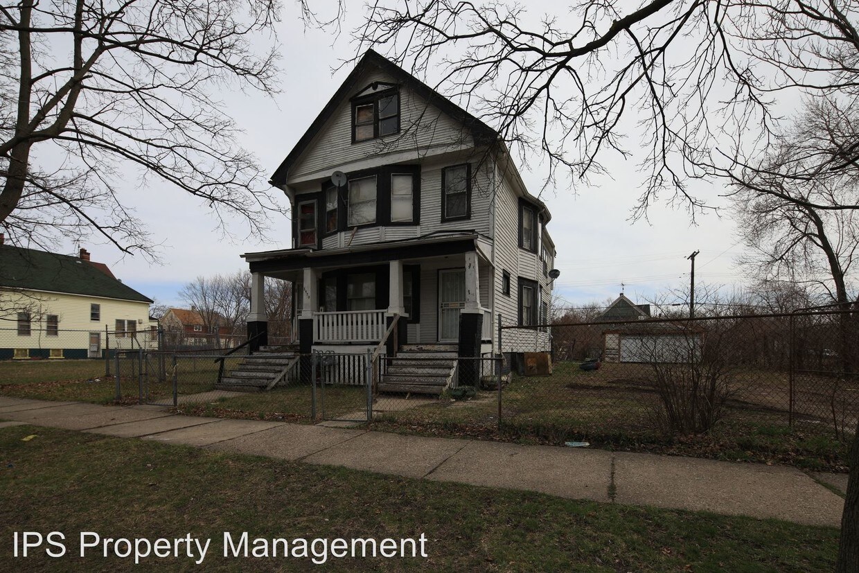 Primary Photo - 3970 Field St
