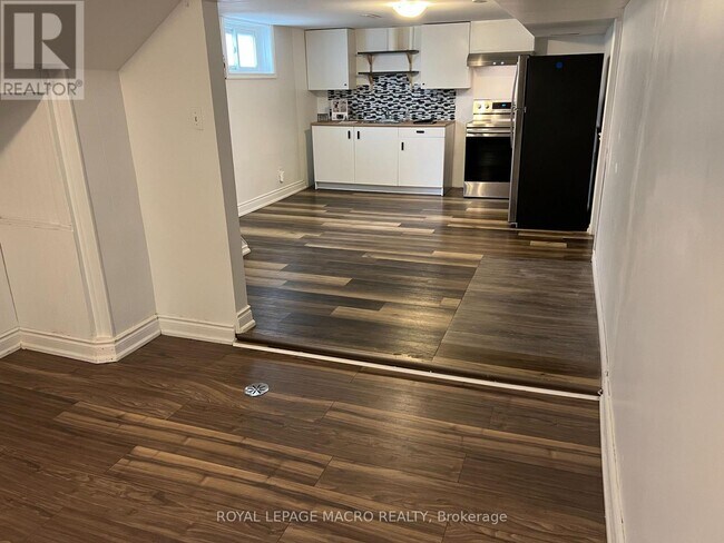 Photo du bâtiment - 8 Myrtle Ave