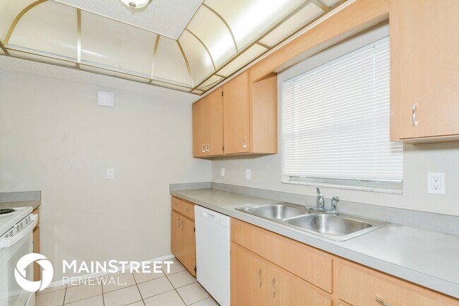 Building Photo - 3299 Lalani Blvd