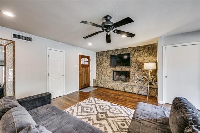 Building Photo - 9755 Twin Creek Dr