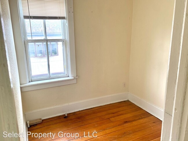 Building Photo - 1650 N Arlington Pl