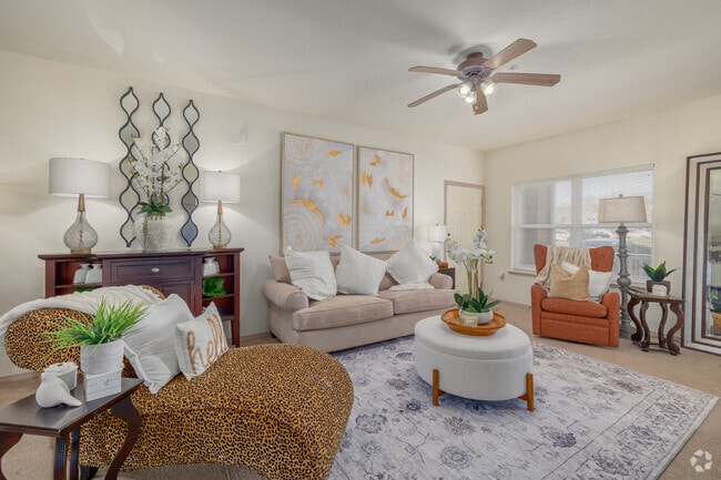 Custom Deluxe III 2BR, 2BA - 1,093SF - Living Room - The Links at Eagle Hill