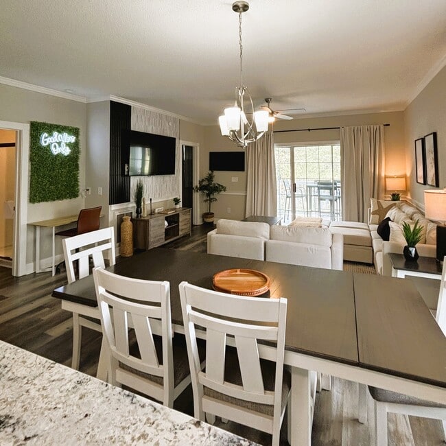 Building Photo - 4713 Wild Iris Dr