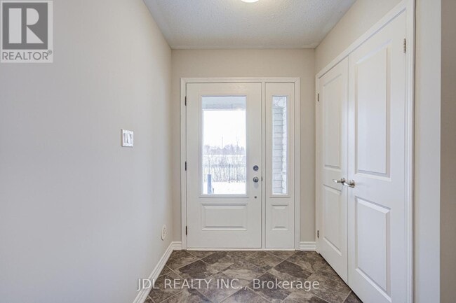 Building Photo - 3002 Preserve Dr