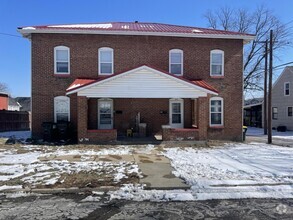 Building Photo - 312 8th St