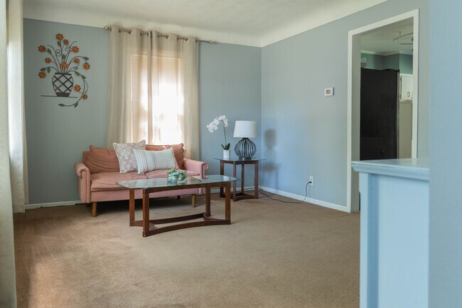 Foto del edificio - 1287 Farrington St