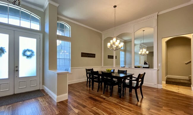 Building Photo - 10544 Oakview Pointe Terrace