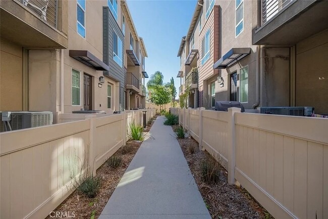 Building Photo - 20625 Desert Ash Ln