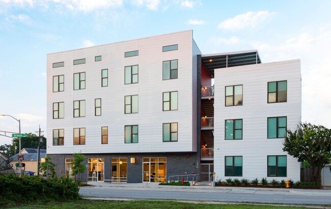 Interior Photo - Vermilion Lofts