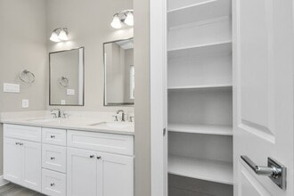 Building Photo - 5507 Beall St