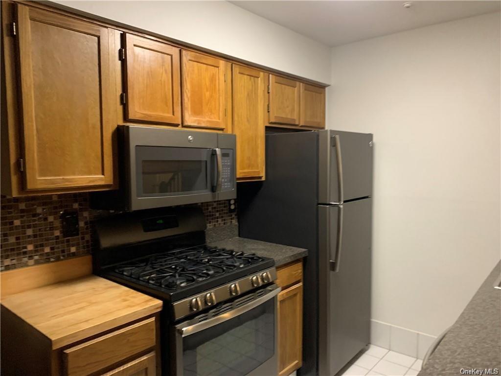 70 Homestead Village Dr, Warwick, NY 10990 Condo for Rent in Warwick