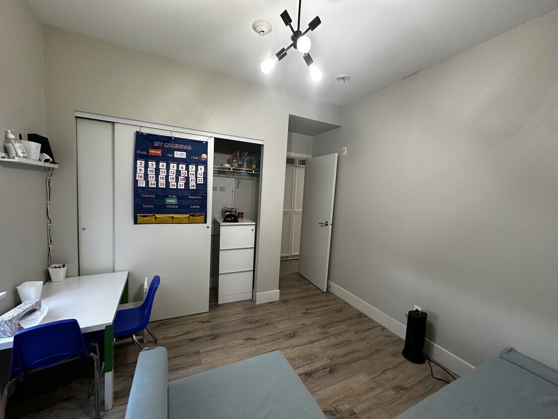 Photo principale - 4255 Sardis St