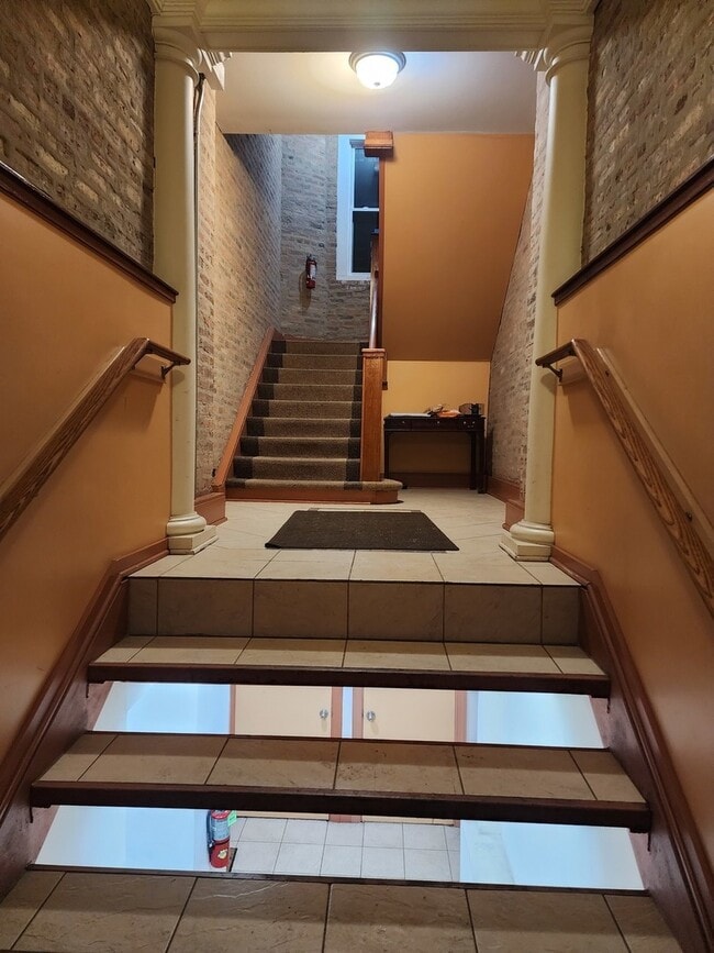 Building Photo - 4941 S Michigan Ave