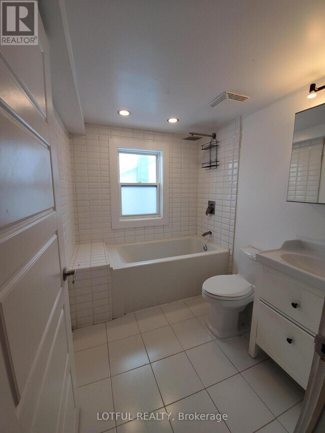 Building Photo - 336 Joffre-Bélanger Way