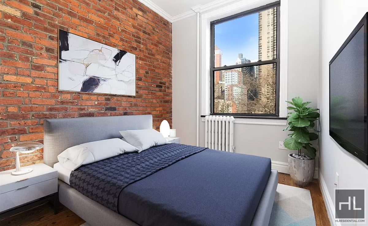 Foto principal - E 35TH ST.