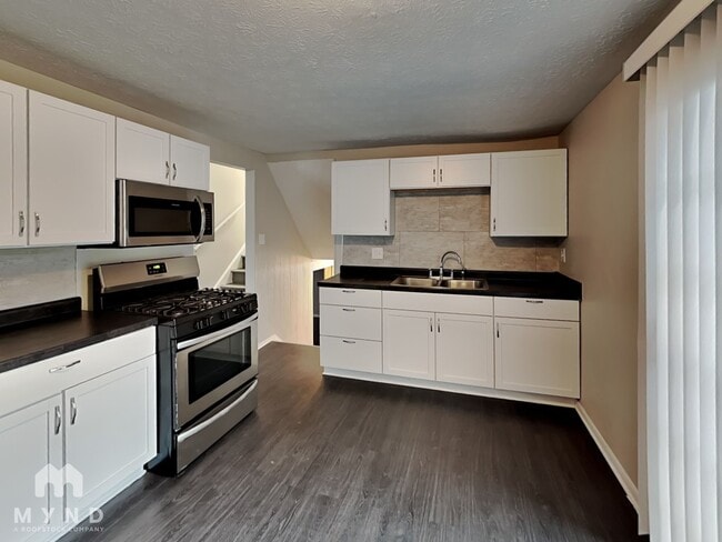 Building Photo - 2933 Renfro Rd