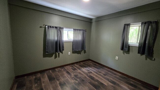 Foto del edificio - 14690 W Pine Lake Rd