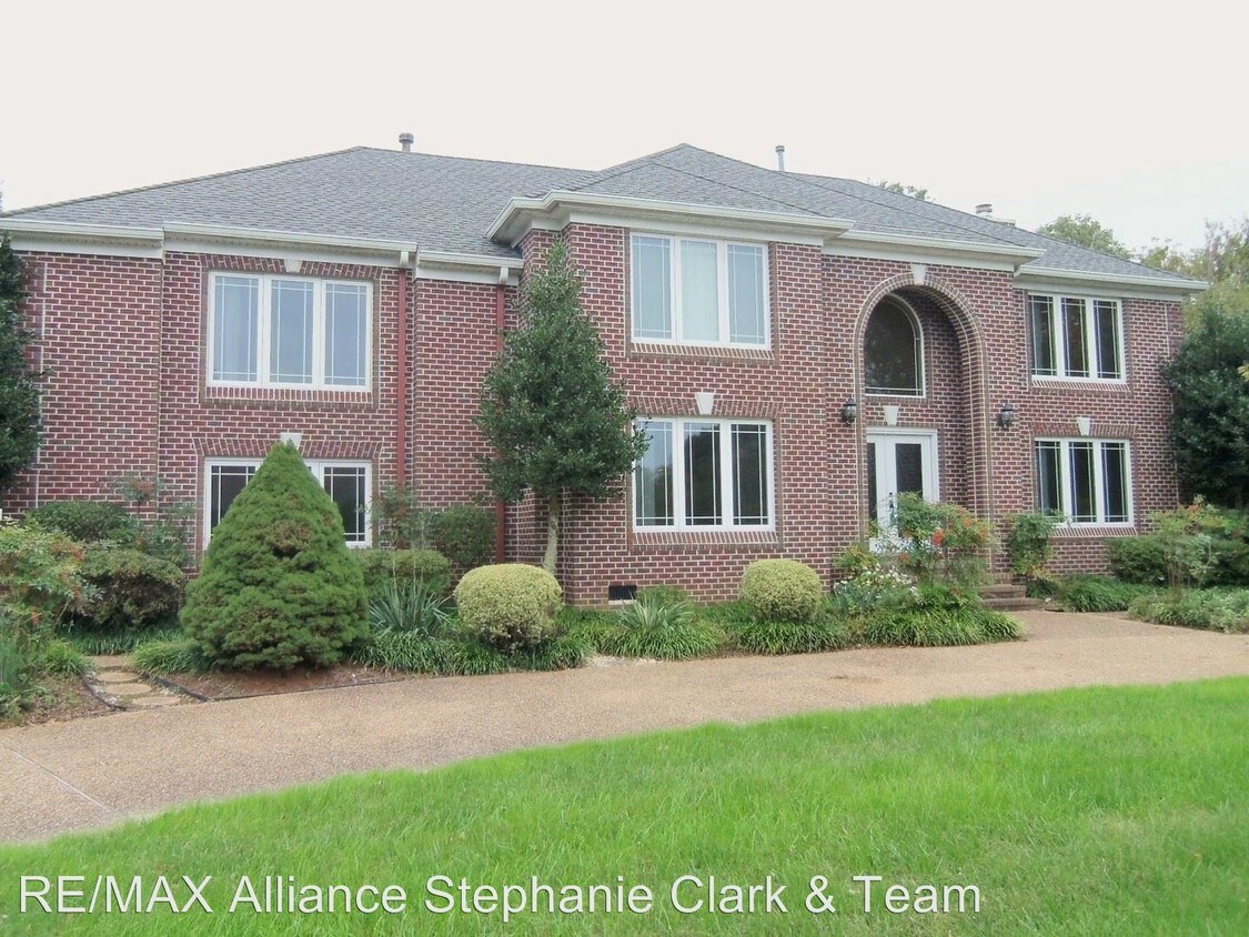 Primary Photo - 1809 Templeton Ln