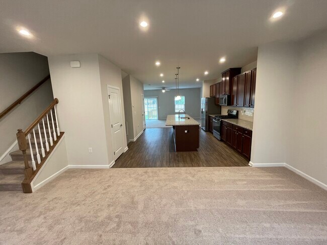 Foto del edificio - 4846 Randall Rd