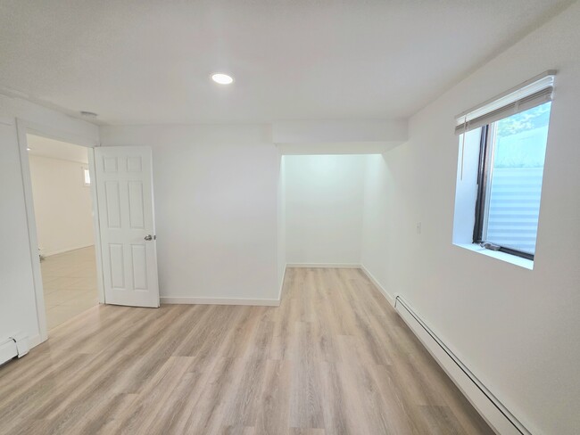 Foto del edificio - 42 Carlton Ave